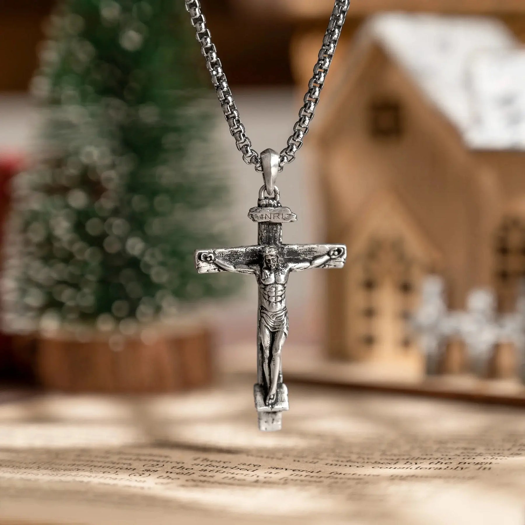 Colar Crucifixo Jesus Cristo - A Crucificação