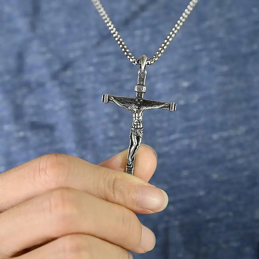 Crucifixo Jesus Cristo em Prata 925k - LANÇAMENTO 2025